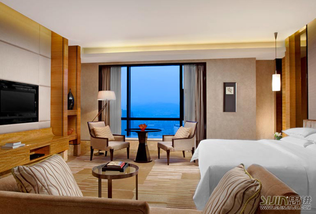 中山喜來(lái)登套房家具